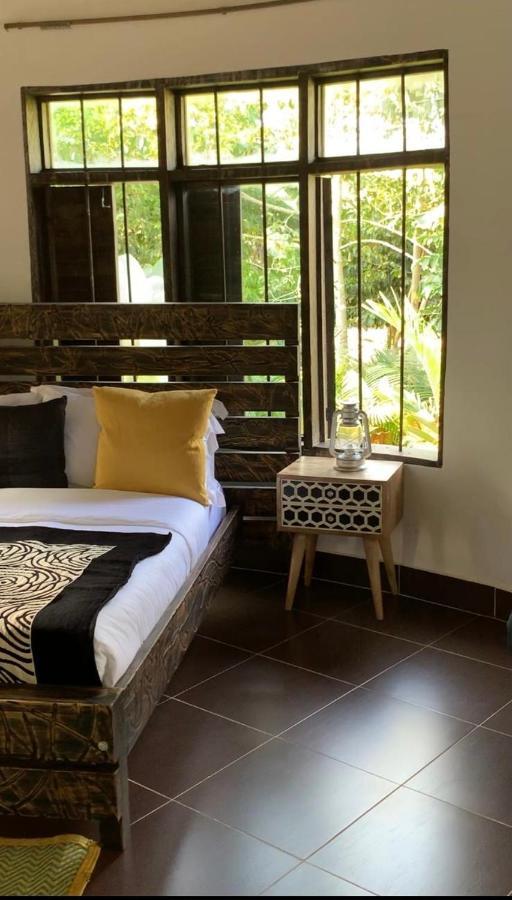 Mabamba Lodge Wakiso Exterior foto